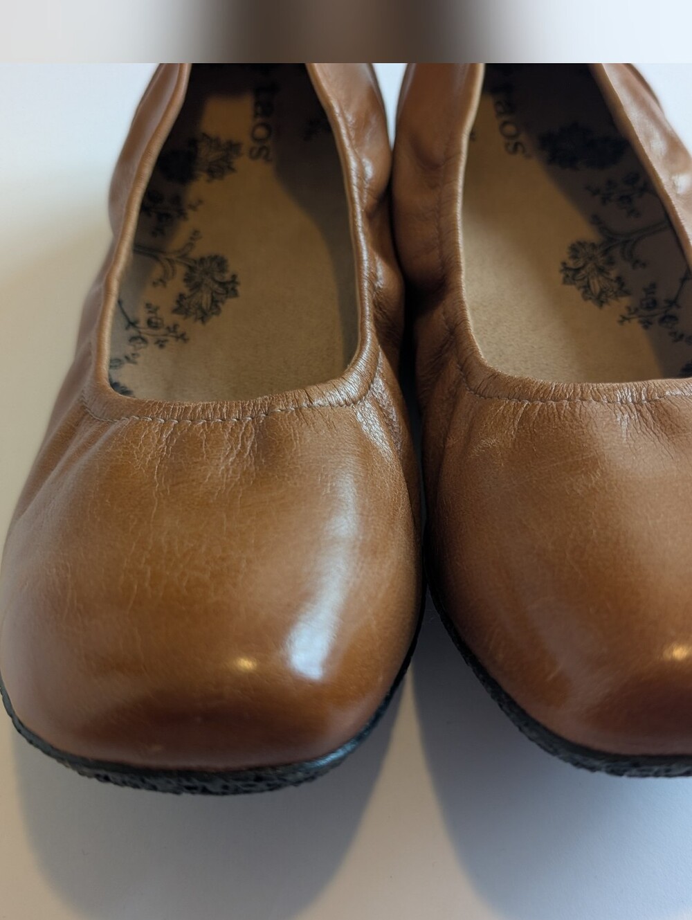 TAOS Women's Size 8.5 Chit-Chat Caramel Brown Leather Ballet Flat Comfort - Picture 6 of 14
